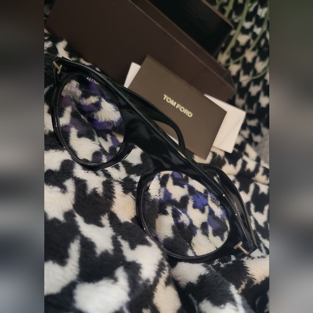 Tom Ford Unisex Glasses - Picture 10 of 13